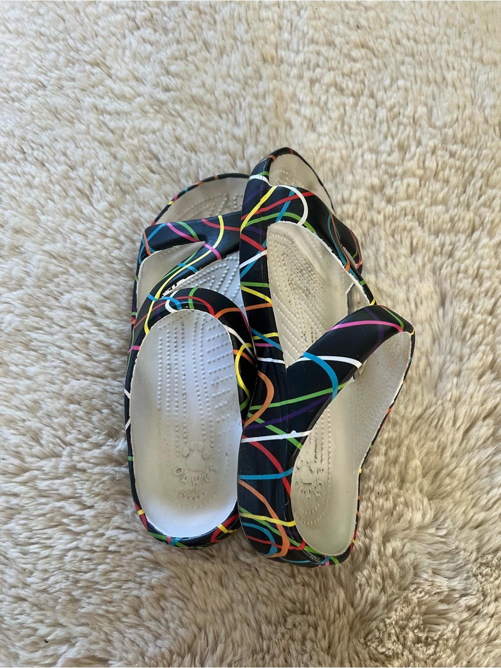 Dawgs Black Slip-On Sandals with Multicolor Loop Pattern